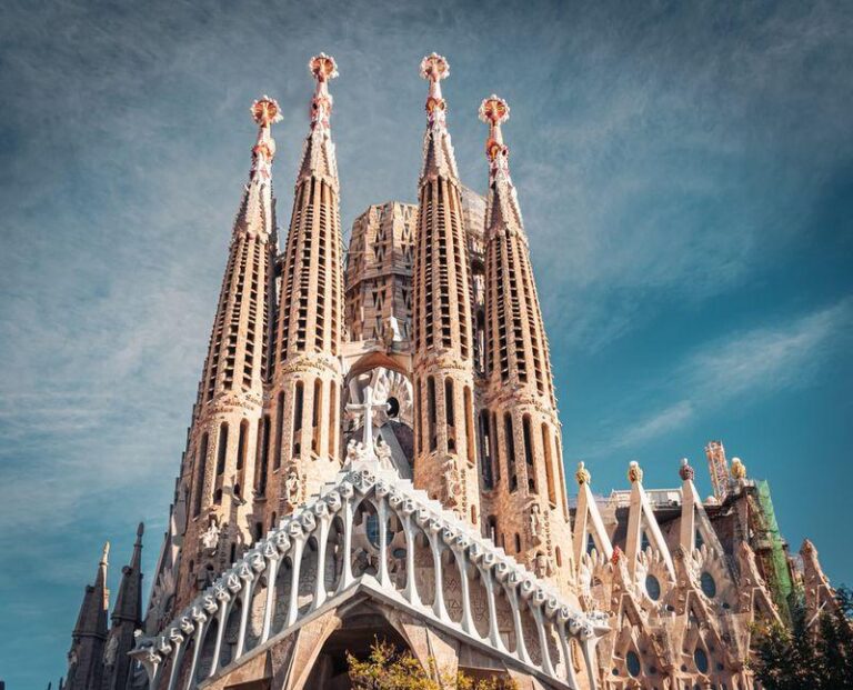 Ciekawe fakty o Sagrada Familia, które Cię zaskoczą