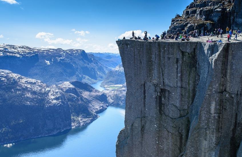 Ciekawostki o Norwegii: zaskakujące fakty dla podróżnych